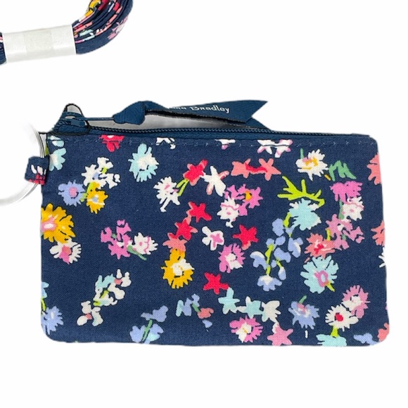 Vera Bradley Zip ID Case & Lanyard Scattered Wild - Picture 3 of 6